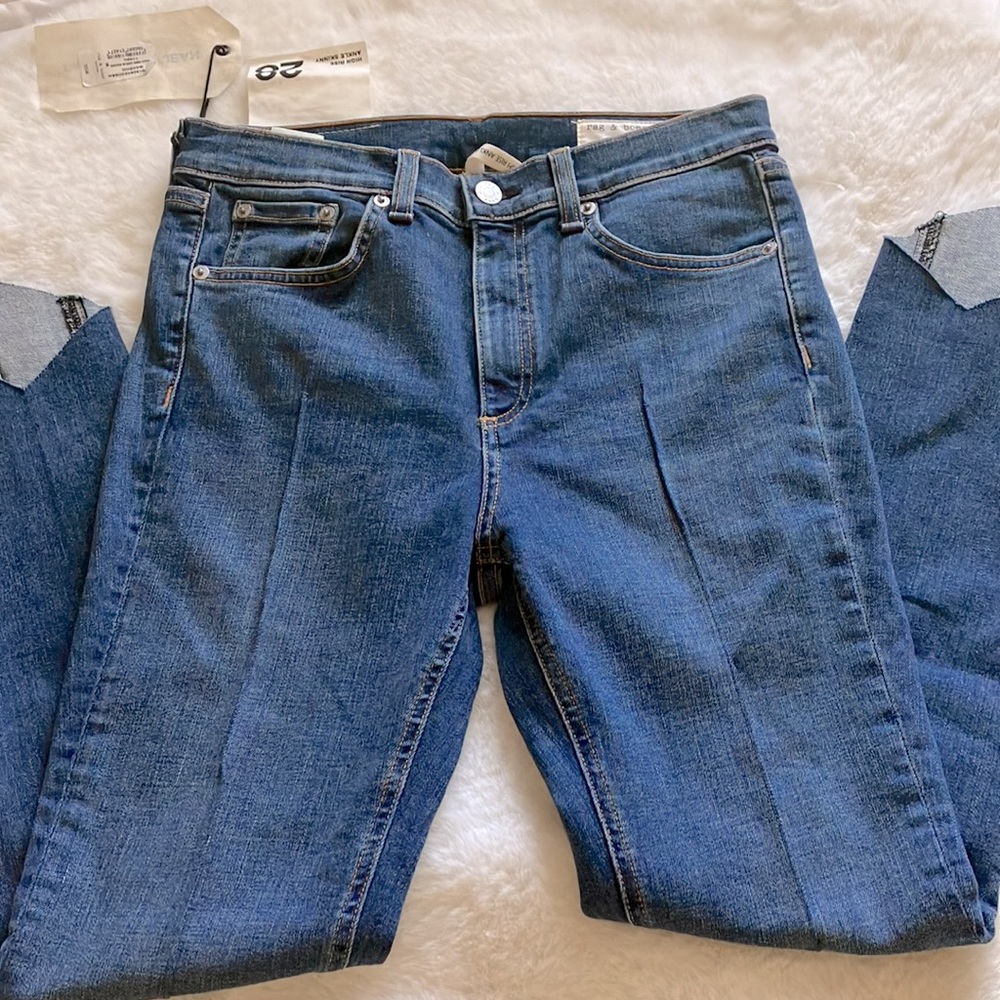 Rag & bone jeans brand new, soft, stretchy, stylish dark wash jeans, high rise - Picture 9 of 11